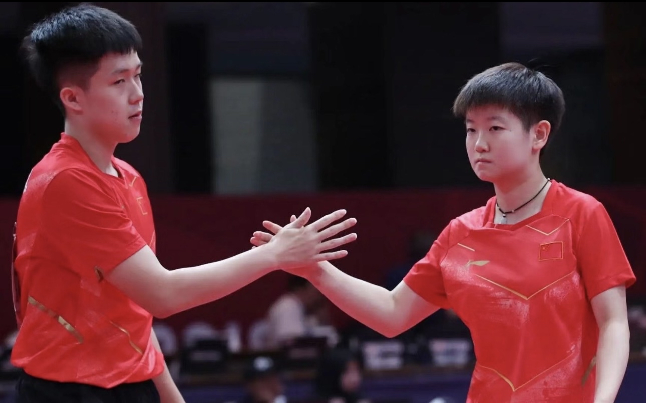 龙虎棋牌app-拼搏精神令人振奋！场上对决气势磅礴的简单介绍